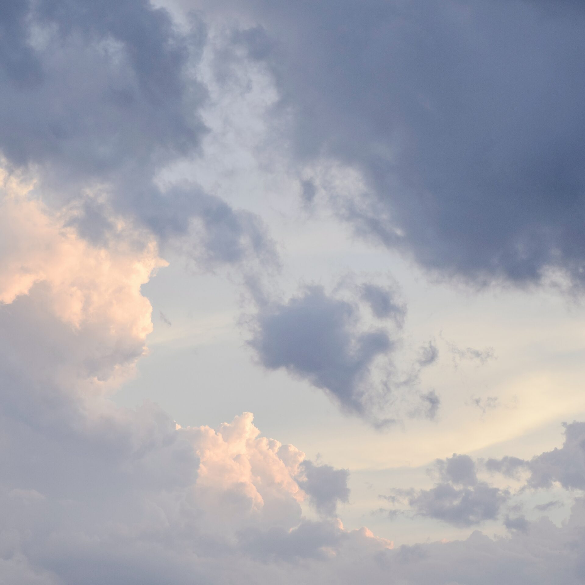 davies-designs-studio-f5_lfi2S-d4-unsplash